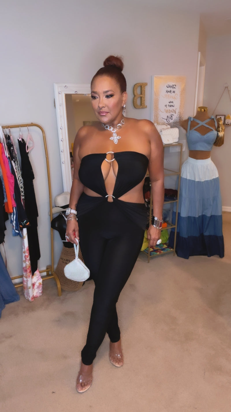 Kary Ann Sexy strapless ring jumpsuit