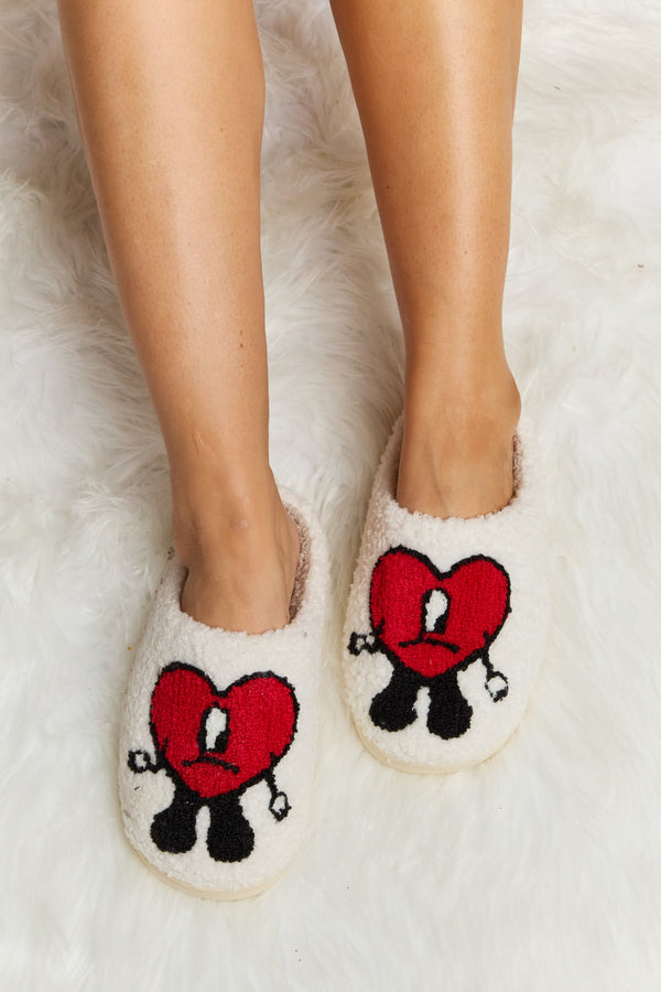 Bad Bunny Heart Print Plush Slippers