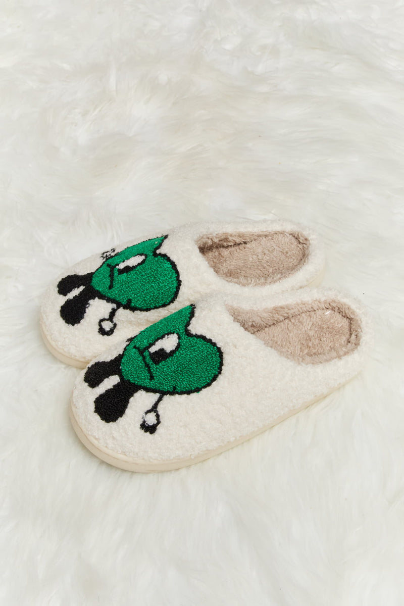 Bad Bunny Heart Print Plush Slippers